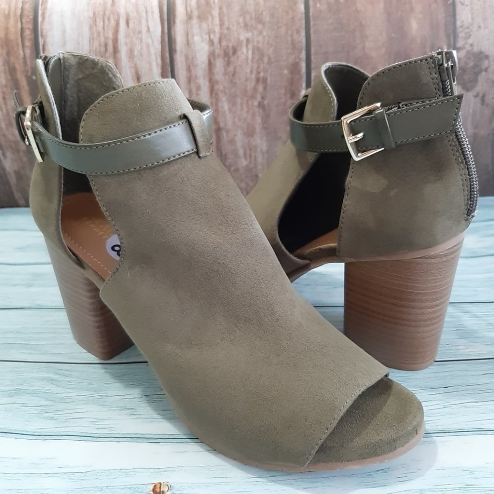 Kenneth Cole Reaction Open Toe Hit Hooded Booties